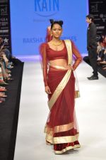 Model walks the ramp for Raksha Show at IIJW Day 4 on 22nd Aug 2012 (28).JPG