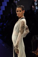 Model walks the ramp for PC Jeweller Show at IIJW Day 5 Grand Finale on 23rd Aug 2012 (123).JPG