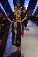 Model walks the ramp for PC Jeweller Show at IIJW Day 5 Grand Finale on 23rd Aug 2012 (87).JPG