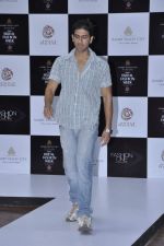at Aamby Valley Bridal week model auditions in Sahara Star on 25th Aug 2012 (77).JPG