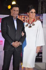 Kareena Kapoor, Madhur Bhandarkar endorses Jealous 21 collection to promote Heroine in Mumbai on 1st Sept 2012 (81).JPG