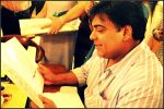 Ram Kapoor celebrates birthday with female fans from all over the world on 27th Aug 2012 (11).jpg