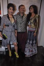 Richa Chadda at The Dressing room in Juhu, Mumbai on 3rd Sept 2012 (87).JPG