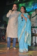 Asha Bhosle, Suresh Wadkar at Asha Bhosle_s 80 glorious years celebrations and her film Maii promotions in Mumbai on 5th Sept 2012 (90).JPG