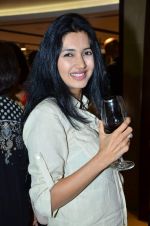 Deepti Bhatnagar at Poonam Soni_s Platinum collection in Breach Candy on 6th Sept 2012 (113).JPG