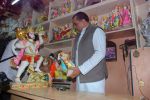 Paresh Rawal sells Ganesh idols for the promotion of his film Oh My God on 7th Sept 2012 (17).JPG