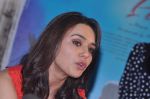 Preity Zinta at Ishq in paris trailor launch in Juhu on 7th Sept 2012 (112).JPG