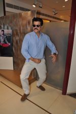 Anil Kapoor at Barkha Sonzal preview at Aza Store in Juhu, Mumbai on 8th Sept 2012 (35).JPG
