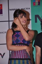 Priyanka Chopra at Barfi promotions in R City Mall, Kurla on 8th Sept 2012 (17).JPG