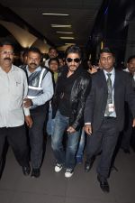 Shahrukh Khan snapped in Mumbai on 10th Sept 2012 (2).JPG