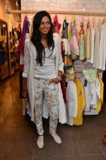 Nina Manuel at Nee & Oink launch their festive kidswear collection at the Autumn Tea Party at Chamomile in Palladium, Mumbai ON 11th Sept 2012 (67).JPG