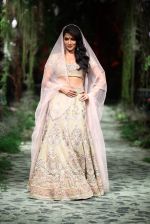 Chitrangada Singh walk the ramp for Tarun Tahiliani show on the opening day of the Aamby Valley India Bridal Fashion Week 2012 on 12th Sept 2012  (152).JPG