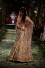 Chitrangada Singh walk the ramp for Tarun Tahiliani show on the opening day of the Aamby Valley India Bridal Fashion Week 2012 on 12th Sept 2012  (155).JPG