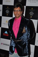 Javed Jaffery at Tarun Tahiliani show on the opening day of the Aamby Valley India Bridal Fashion Week 2012 on 12th Sept 2012 (4).JPG