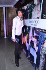 Mandira Bedi at Jimmy Choo celebrates the opening of its 2nd boutique in Palladium, Mumbai on 12th Sept 2012 (131).JPG