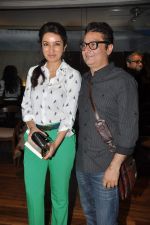 Tisca Chopra, Vinay Pathak at Minty Tejpal_s book launch in Le Mangii on 12th Sept 2012 (16).JPG