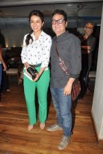 Tisca Chopra, Vinay Pathak at Minty Tejpal_s book launch in Le Mangii on 12th Sept 2012 (18).JPG