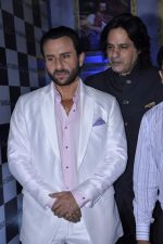 Saif Ali Khan on Day 2 of Aamby Valley India Bridal Fashion Week 2012 in Mumbai on 13th Sept 2012 (76).JPG