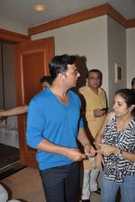 Akshay Kumar and Paresh Rawal snapped in J W Marriott, Mumbai on 14th Sept 2012 (4).JPG