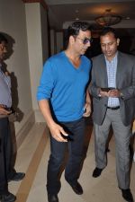Akshay Kumar and Paresh Rawal snapped in J W Marriott, Mumbai on 14th Sept 2012 (9).JPG