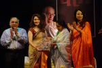 Asha Bhosle, Madhuri Dixit, Shobha De at Gautam Rajyadhaksha_s book launch in Ravindra Natya Mandir on 14th Sept 2012 (27).JPG