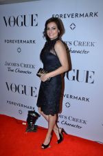 Dia Mirza at Vogue_s 5th Anniversary bash in Trident, Mumbai on 22nd Sept 2012 (10).JPG