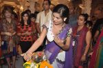 Poonam Pandey at Andheri Ka Raja, Mumbai on 22nd Sept 2012 (65).JPG