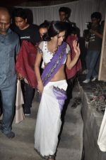 Poonam Pandey at Andheri Ka Raja, Mumbai on 22nd Sept 2012 (74).JPG