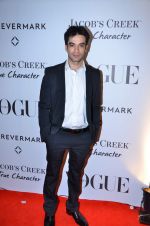 at Vogue_s 5th Anniversary bash in Trident, Mumbai on 22nd Sept 2012 (48).JPG