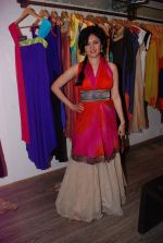 Sonal Sehgal at Shraddha and Mayank showcase in Atosa, Mumbai on 24th Sept 2012 (38).JPG