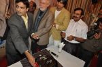 Suneil Anand celebrates Dev Anand_s birth anniversary in Sea Princess, Mumbai on 26th Sept 2012 (62).JPG