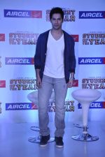 Varun Dhawan at Student of the year tie up with Aircel in Taj Hotel, Mumbai on 26th Sept 2012 (19).JPG