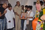 Rajpal Yadav visits Andheri Ka Raja in Mumbai on 27th Sept 2012 (22).JPG