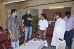 Rajpal Yadav visits Andheri Ka Raja in Mumbai on 27th Sept 2012 (4).JPG