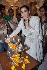 Nargis Fakhri at Andheri ka Raja in Mumbai on 28th Sept 2012 (51).JPG