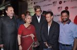 Amitabh Bachchan, Jaya Bachchan, Bedabrata Pain at the Premiere of Chittagong in Mumbai on 3rd Oct 2012 (43).JPG