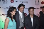 Shahrukh Khan, Bedabrata Pain, Vega Tamotia at the Premiere of Chittagong in Mumbai on 3rd Oct 2012 (166).JPG