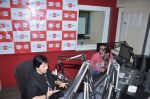 Falguni Pathak at Big FM in Andheri, Mumbai on 4th Oct 2012 (10).JPG