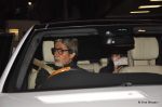 Aishwarya Rai Bachchan returns from Chicago - Big b comes to receive in Mumbai Airport on 5th Oct 2012 (34).JPG