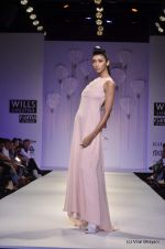 Model walk the ramp for Wendell Rodericks Show at Wills Lifestyle India Fashion Week 2012 day 1 on 6th Oct 2012 (77).JPG