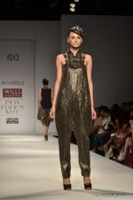 Model walk the ramp for Anaikka Show at Wills Lifestyle India Fashion Week 2012 day 2 on 7th Oct 2012 (130).JPG