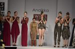 Model walk the ramp for Anaikka Show at Wills Lifestyle India Fashion Week 2012 day 2 on 7th Oct 2012 (146).JPG