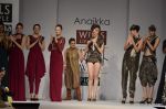 Model walk the ramp for Anaikka Show at Wills Lifestyle India Fashion Week 2012 day 2 on 7th Oct 2012 (147).JPG