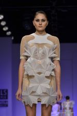 Model walk the ramp for Alpana and Neeraj Show at Wills Lifestyle India Fashion Week 2012 day 3 on 8th Oct 2012 (10).JPG