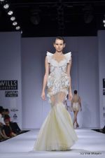 Model walk the ramp for Alpana and Neeraj Show at Wills Lifestyle India Fashion Week 2012 day 3 on 8th Oct 2012 (100).JPG