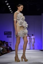 Model walk the ramp for Alpana and Neeraj Show at Wills Lifestyle India Fashion Week 2012 day 3 on 8th Oct 2012 (11).JPG