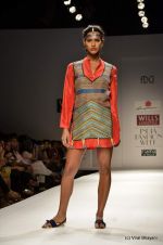 Model walk the ramp for Anupama Dayal Show at Wills Lifestyle India Fashion Week 2012 day 3 on 8th Oct 2012 (75).JPG