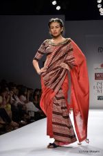 Model walk the ramp for Anupama Dayal Show at Wills Lifestyle India Fashion Week 2012 day 3 on 8th Oct 2012 (83).JPG