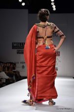 Model walk the ramp for Anupama Dayal Show at Wills Lifestyle India Fashion Week 2012 day 3 on 8th Oct 2012 (85).JPG