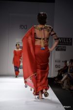 Model walk the ramp for Anupama Dayal Show at Wills Lifestyle India Fashion Week 2012 day 3 on 8th Oct 2012 (87).JPG